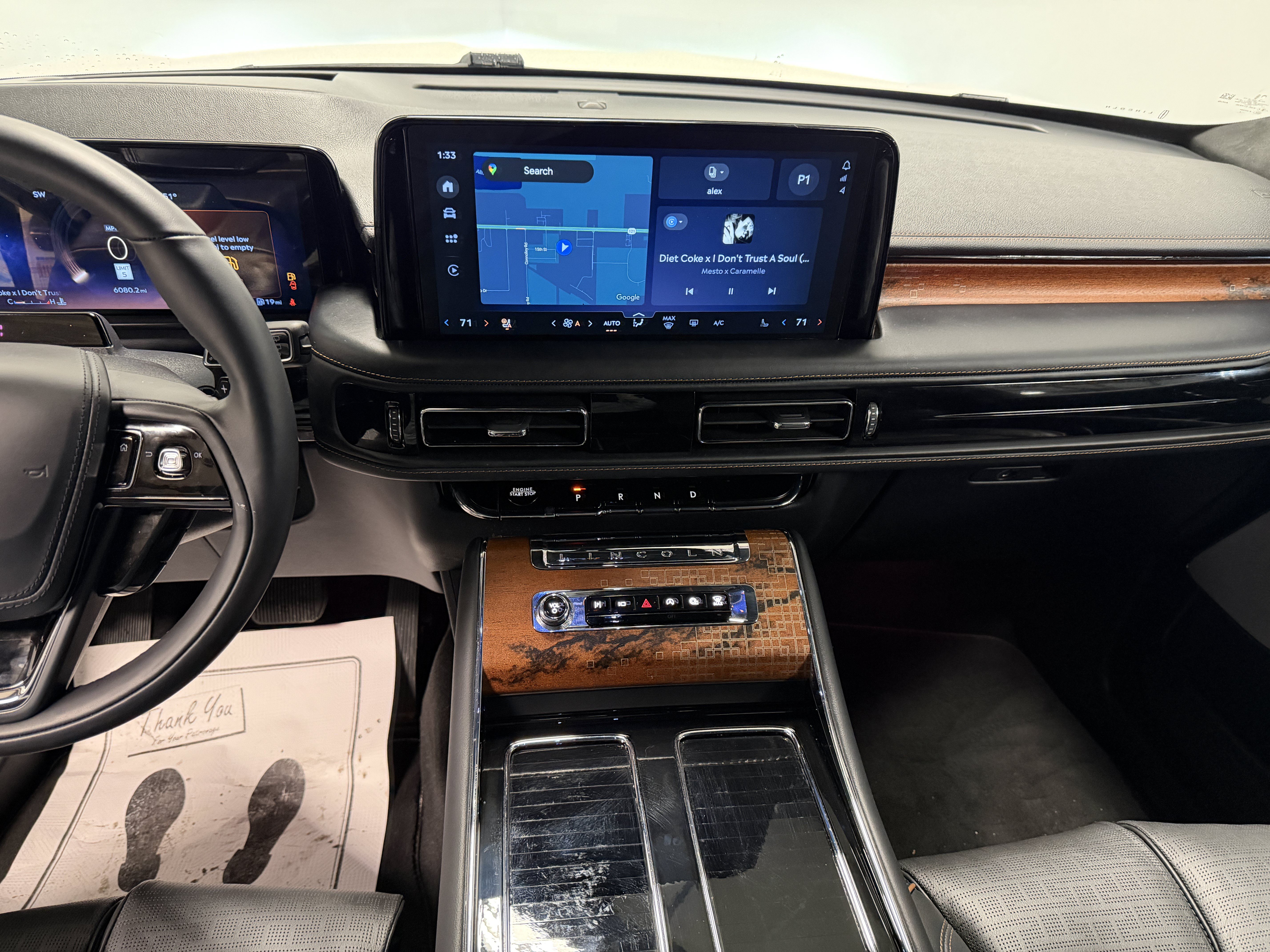 Used 2025 Lincoln Aviator Black Label AWD/4WD image 4