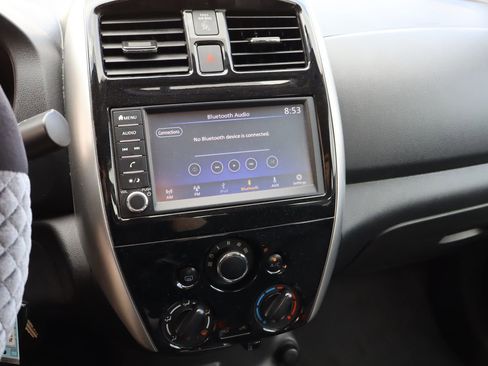 Used 2018 Nissan Versa SV w/ SV Special Edition FWD image 6