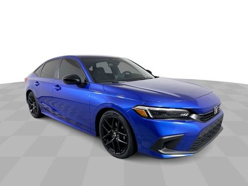 Used 2023 Honda Civic Sport image 2