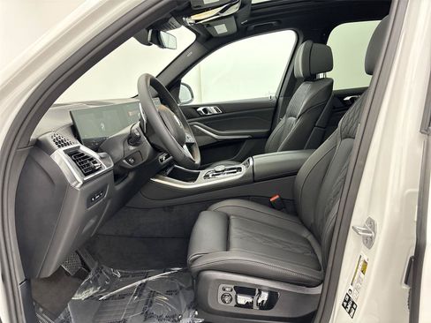 New 2026 BMW X5 xDrive40i w/ Climate Comfort Package AWD/4WD image 25