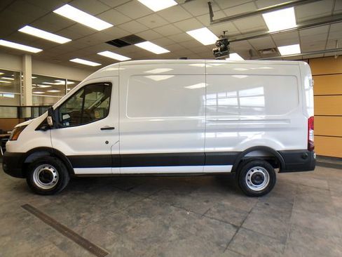 New 2026 Ford Transit 250 148 Medium Roof RWD image 4