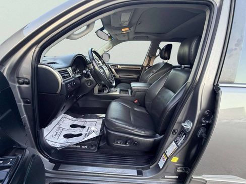 Used 2014 Lexus GX 460 AWD/4WD image 18