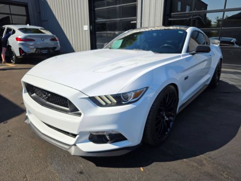 Used 2017 Ford Mustang GT Premium w/ GT Performance Package RWD image 47