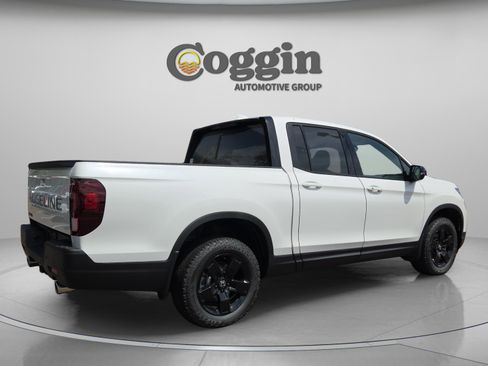 New 2026 Honda Ridgeline Black Edition image 5