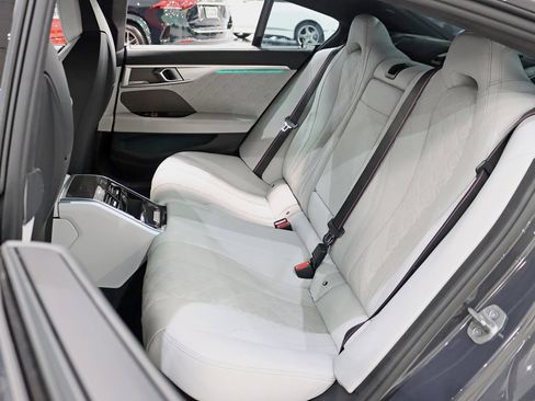 Used 2022 BMW M8 Gran Coupe xDrive Competition w/ M Carbon Exterior Package AWD/4WD image 39