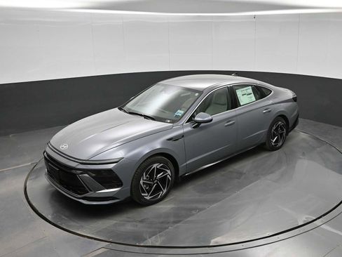 New 2026 Hyundai Sonata SEL FWD image 26
