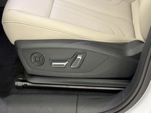 New 2026 Audi Q3 quattro 2.0T AWD/4WD image 14