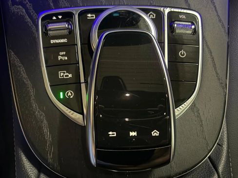 Used 2020 Mercedes-Benz E 350 4MATIC Sedan w/ Parking Assistance Package image 37