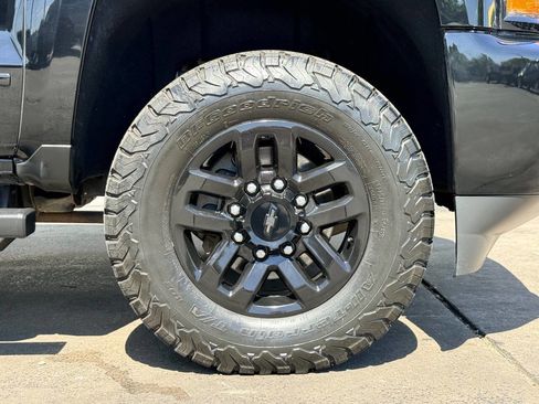 Used 2018 Chevrolet Silverado 2500 LTZ w/ Duramax Plus Package AWD/4WD image 13