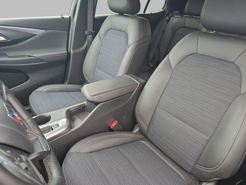 Used 2024 Buick Envista Preferred w/ Convenience I Package FWD image 17