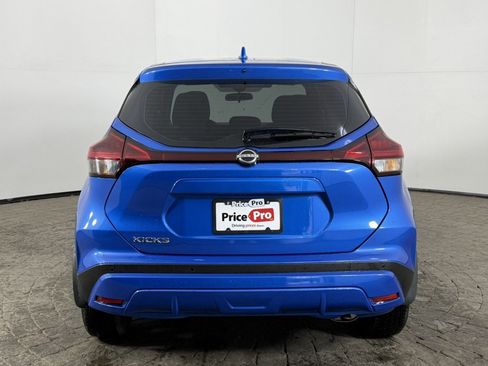 Used 2025 Nissan Kicks Play S FWD image 6