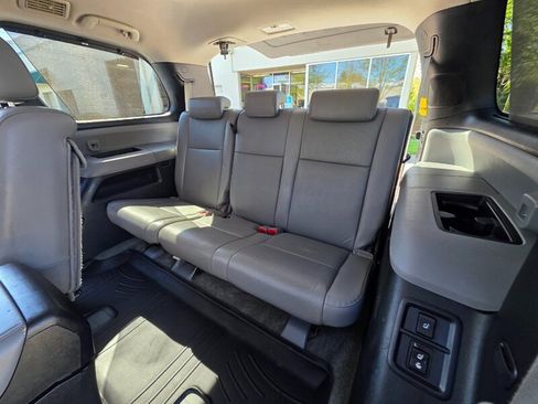 Used 2011 Toyota Sequoia Platinum AWD/4WD image 17