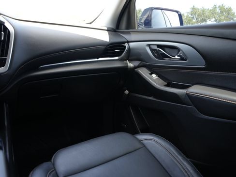 Used 2019 Chevrolet Traverse Premier w/ Redline Edition FWD image 9