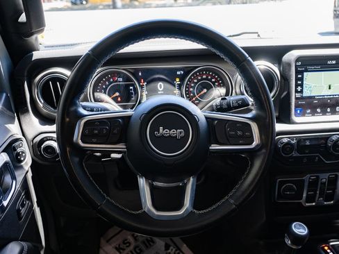 Used 2021 Jeep Wrangler Unlimited Sahara w/ Uconnect 4C Nav & Sound Group AWD/4WD image 13