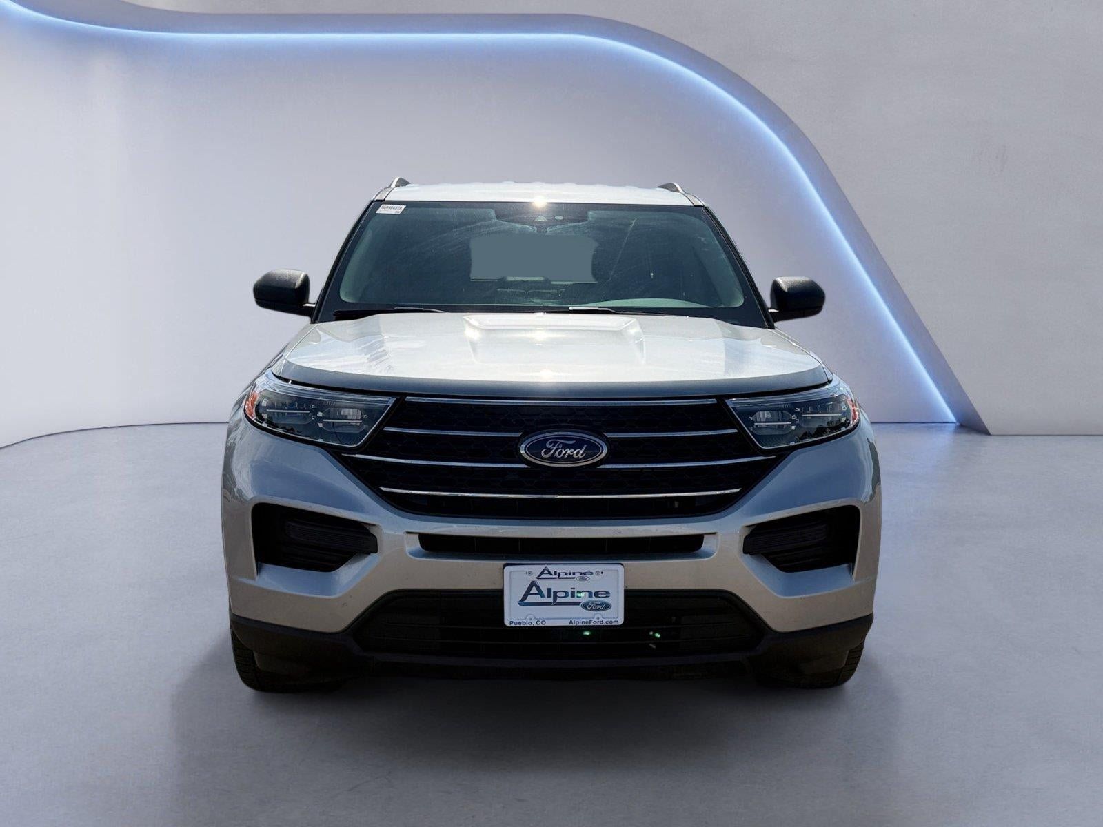 Certified 2024 Ford Explorer XLT w/ Class IV Trailer Tow Package AWD/4WD image 8