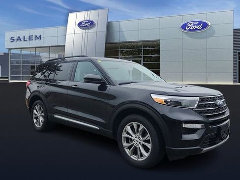 Certified 2023 Ford Explorer XLT w/ Equipment Group 202A AWD/4WD image 1