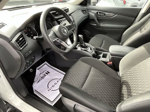 Certified 2020 Nissan Rogue S image 51