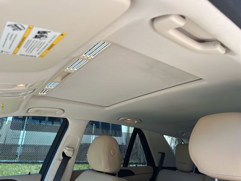 Used 2019 Mercedes-Benz GLE 400 4MATIC image 13