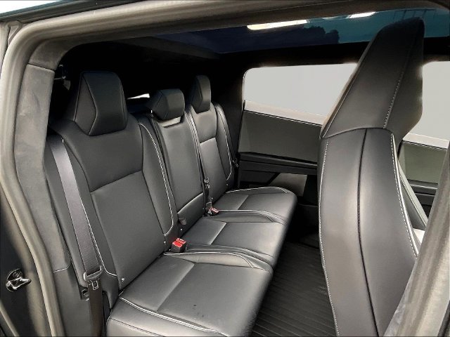 Used 2024 Tesla Cybertruck AWD Crew Cab image 25