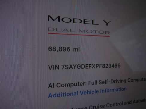Used 2023 Tesla Model Y Performance AWD/4WD image 22