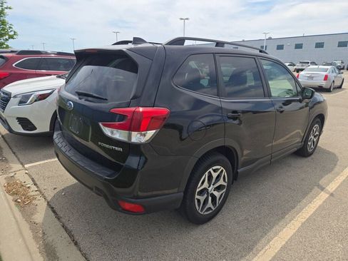 Used 2021 Subaru Forester Premium w/ Popular Package #1 AWD/4WD image 3