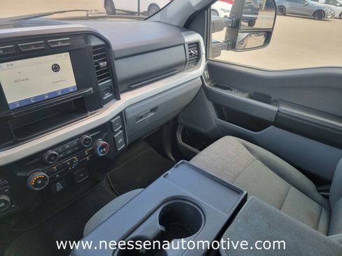 Used 2024 Ford F250 XLT image 27