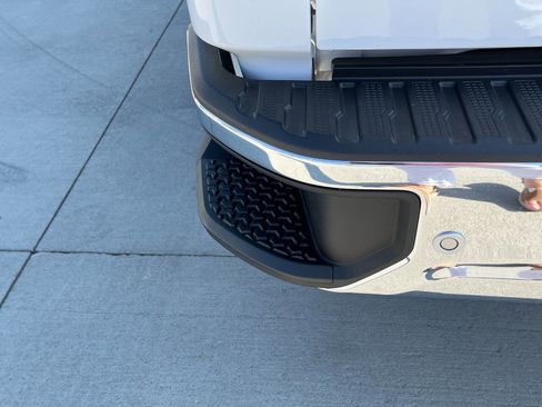 Used 2024 GMC Sierra 1500 Pro w/ Pro Value Package image 18