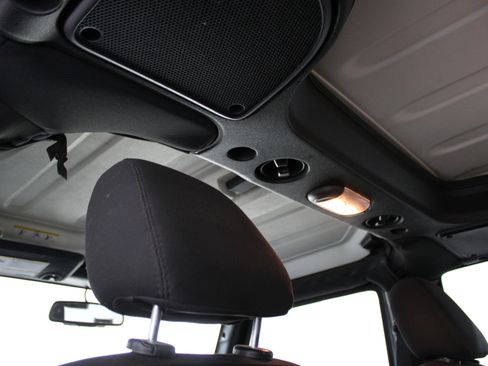 Used 2015 Jeep Wrangler Unlimited Sport w/ Quick Order Package 24S image 18