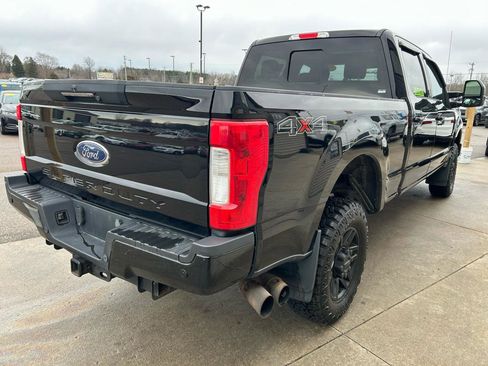 Used 2017 Ford F250 Lariat w/ Lariat Ultimate Package image 5