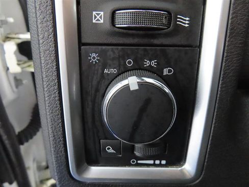 Used 2023 RAM 1500 Classic Warlock image 17