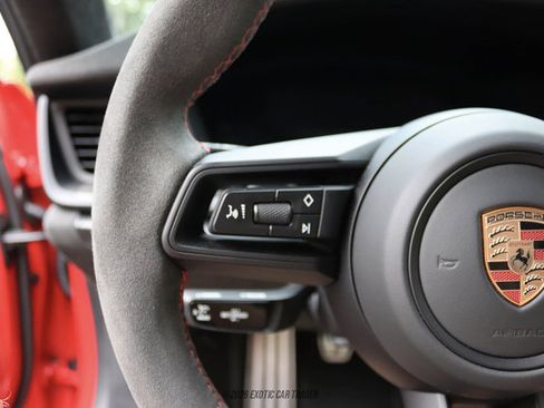 Used 2026 Porsche 911 GT3 RWD image 57