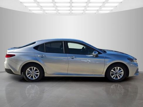 Used 2026 Toyota Camry LE FWD image 8