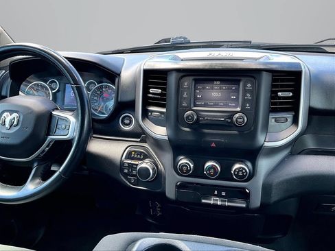 Used 2020 RAM 1500 Big Horn AWD/4WD image 7