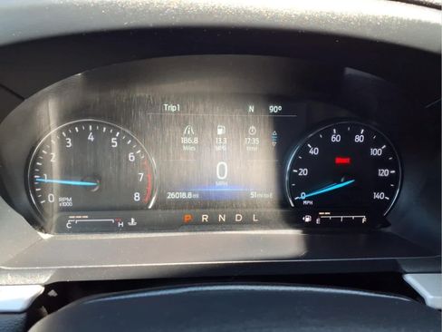 Used 2023 Ford Explorer XLT AWD/4WD image 20