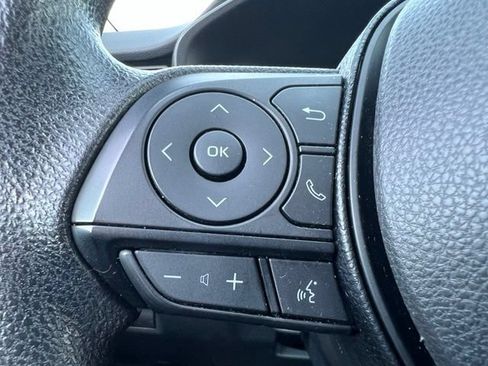 Used 2019 Toyota RAV4 XLE w/ Carpet Mat Package AWD/4WD image 22