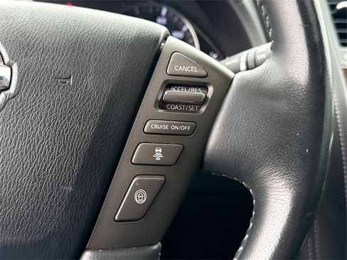 Used 2018 Nissan Armada Platinum w/ Interior Lighting Package image 35
