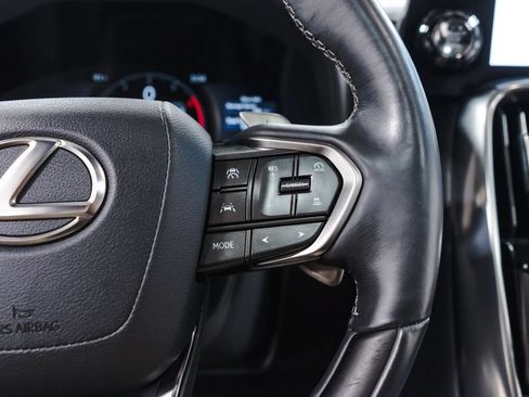 Used 2025 Lexus LX 600 4WD w/ Appearance Package image 12