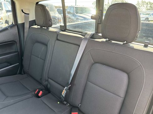 Used 2017 Chevrolet Colorado LT image 17