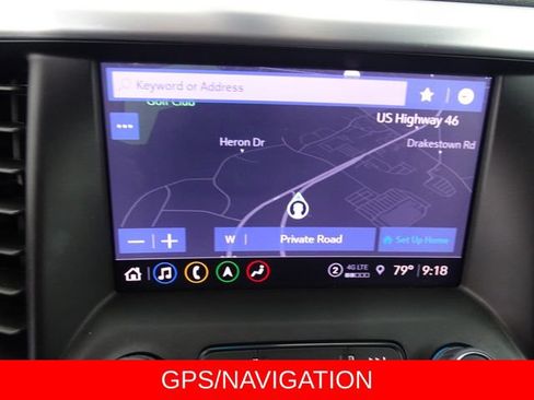 Used 2023 GMC Acadia SLT w/ Preferred Package AWD/4WD image 15