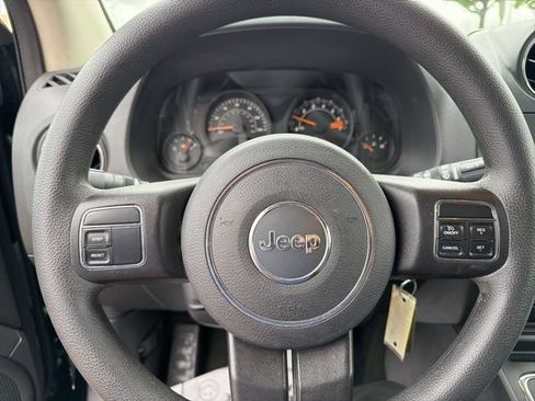 Used 2016 Jeep Compass Sport w/ Power Value Group AWD/4WD image 18