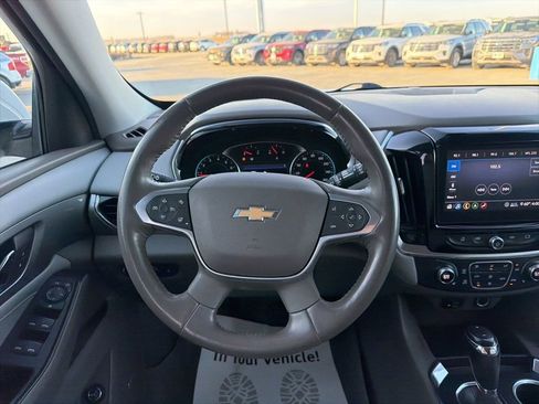 Used 2020 Chevrolet Traverse LT w/ LT Premium Package image 11