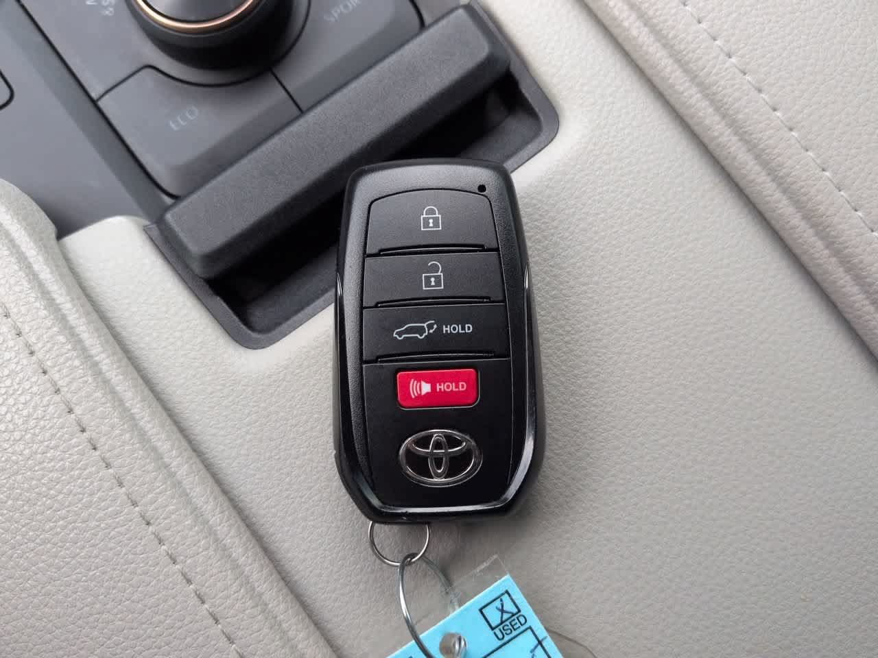 Certified 2026 Toyota Grand Highlander AWD Hybrid image 29