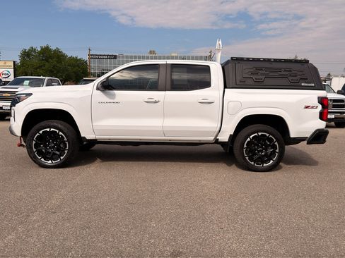 Used 2026 Chevrolet Colorado Z71 w/ Technology Package AWD/4WD image 2