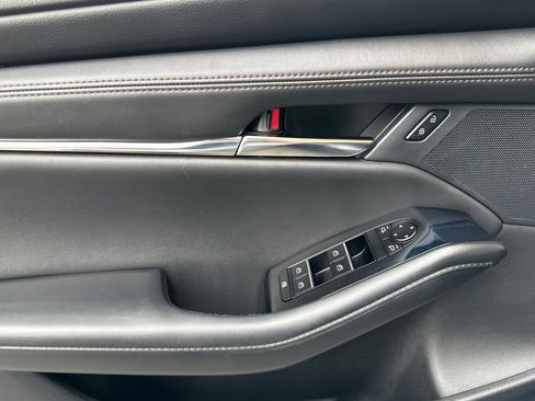 Used 2024 MAZDA MAZDA3 s image 11