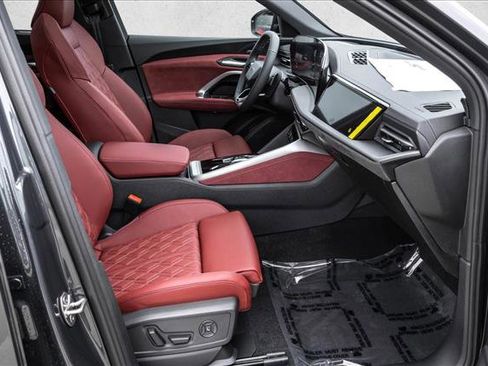 New 2026 Audi SQ5 Premium Plus AWD/4WD image 25