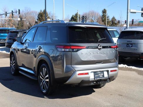 Used 2022 Nissan Pathfinder Platinum w/ Lighting Package (N93) image 4
