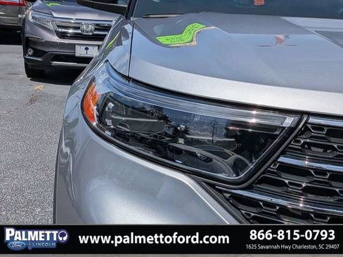 Used 2022 Ford Explorer XLT w/ Equipment Group 202A RWD image 9