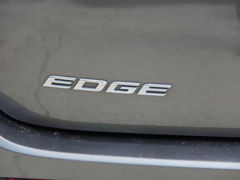 Used 2016 Ford Edge Titanium w/ Equipment Group 302A image 9