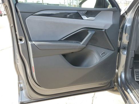 New 2026 Volkswagen Tiguan SE R-Line FWD image 20