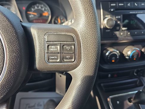 Used 2016 Jeep Compass Sport w/ Power Value Group FWD image 18